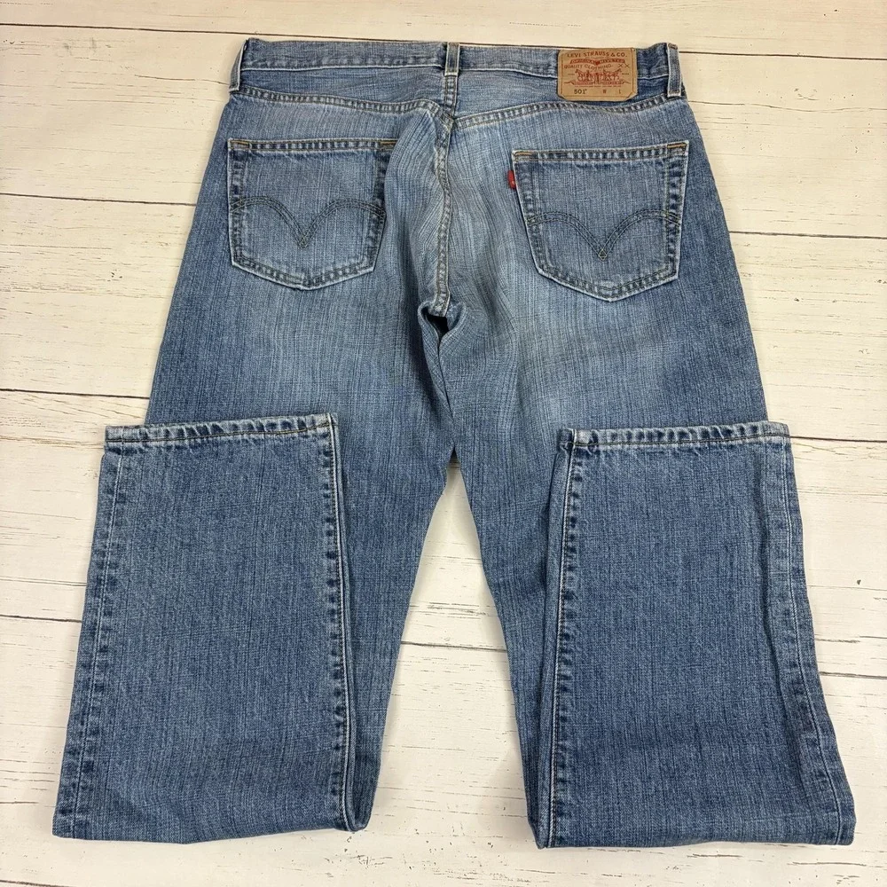 Vintage Levi's 501 Jeans Mens 36x34 Blue Denim Medium Wash